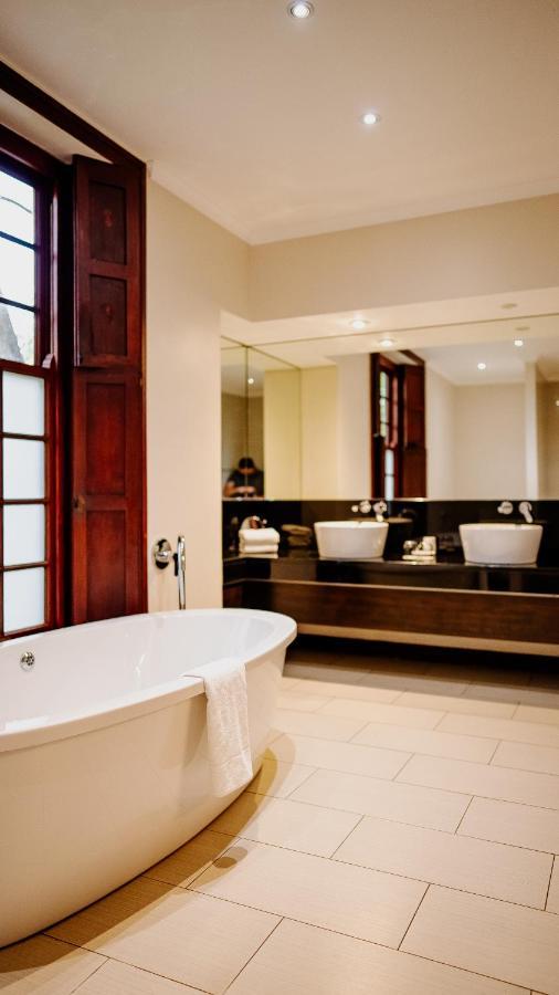 Meerendal Boutique Hotel ダーバンヴィル エクステリア 写真