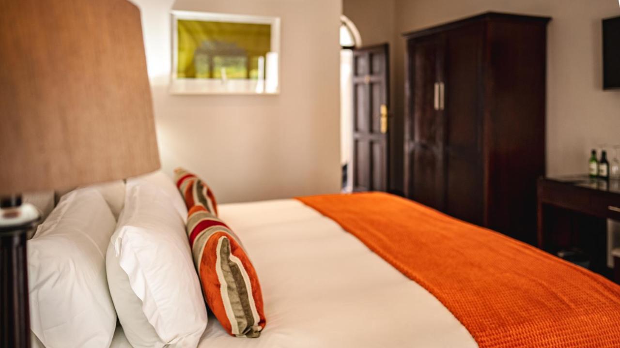 Meerendal Boutique Hotel ダーバンヴィル エクステリア 写真