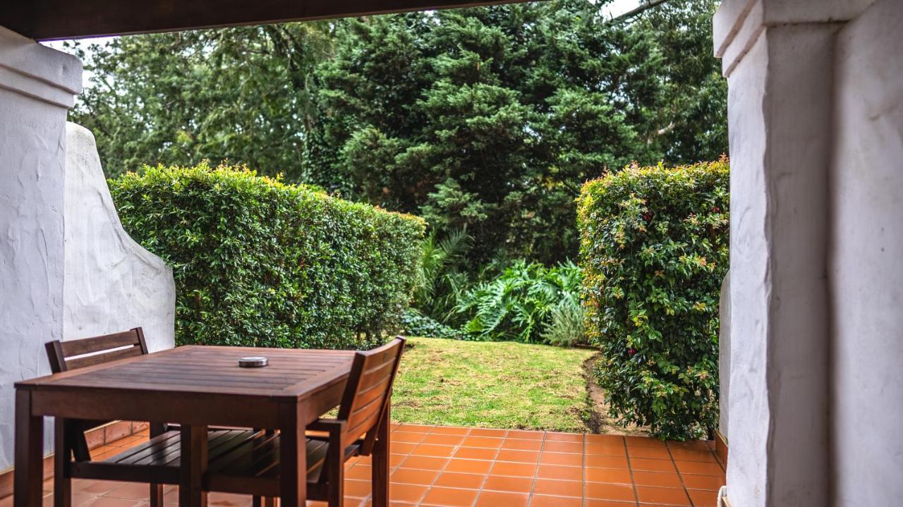 Meerendal Boutique Hotel ダーバンヴィル エクステリア 写真