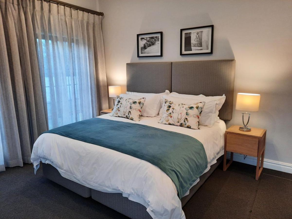 Meerendal Boutique Hotel ダーバンヴィル エクステリア 写真