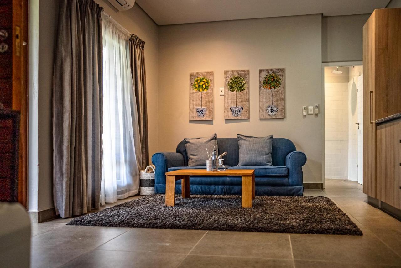 Meerendal Boutique Hotel ダーバンヴィル エクステリア 写真