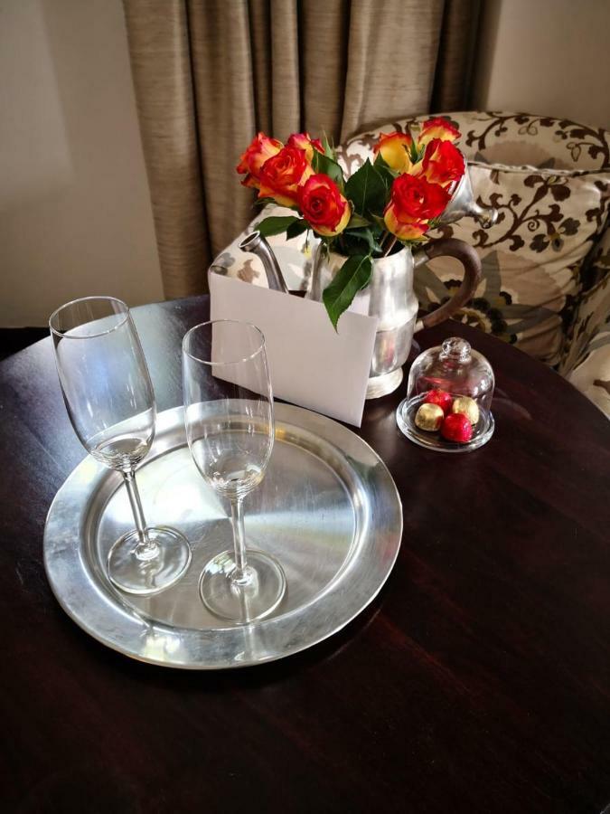 Meerendal Boutique Hotel ダーバンヴィル エクステリア 写真